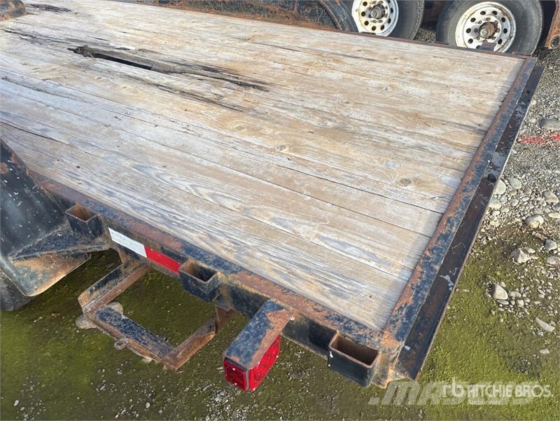 Big Bubba 16 ft T/A Utility Trailer Citas piekabes