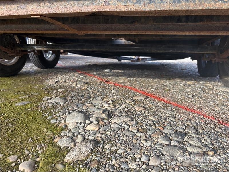 Big Bubba 16 ft T/A Utility Trailer Citas piekabes