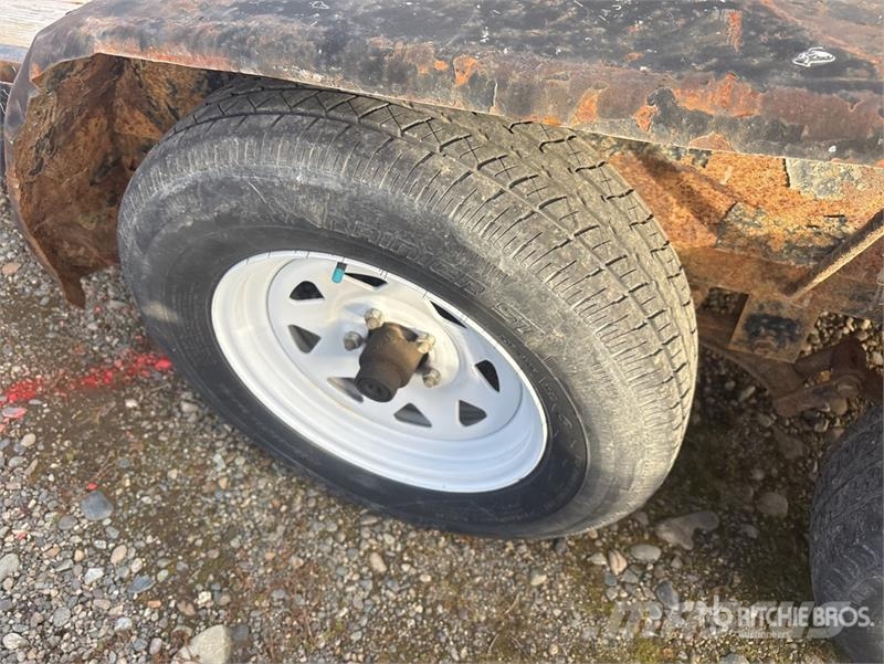 Big Bubba 16 ft T/A Utility Trailer Citas piekabes