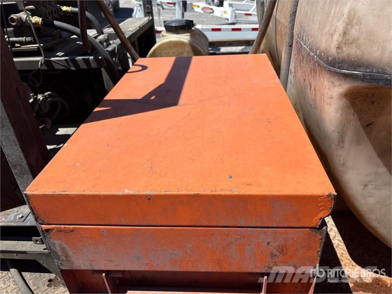 Big Bubba's 14 ft T/A Pressure Washer Flatbed Trai Lavaperävaunut