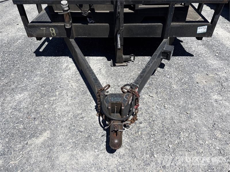 Big Bubba's 14 ft T/A Pressure Washer Flatbed Trai Lavaperävaunut