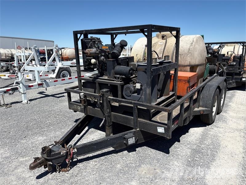 Big Bubba's 14 ft T/A Pressure Washer Flatbed Trai Lavaperävaunut