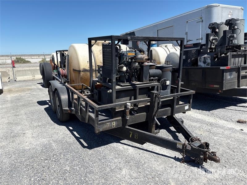 Big Bubba's 14 ft T/A Pressure Washer Flatbed Trai Lavaperävaunut