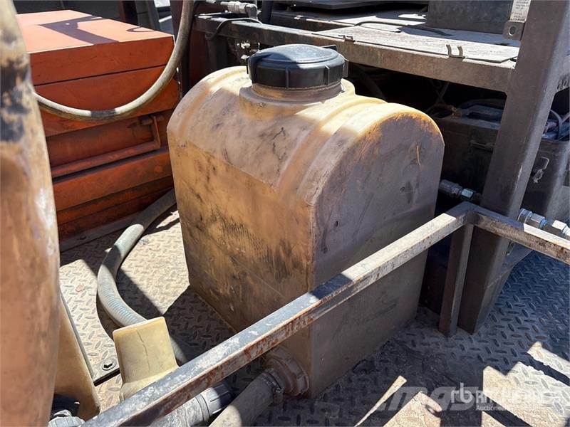Big Bubba's 14 ft T/A Pressure Washer Flatbed Trai Lavaperävaunut