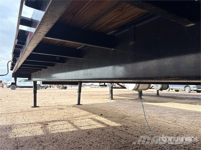 Big Tex 16GN-25BK+5MR 30 ft T/A Gooseneck Equipment Traile Maschinetransporter