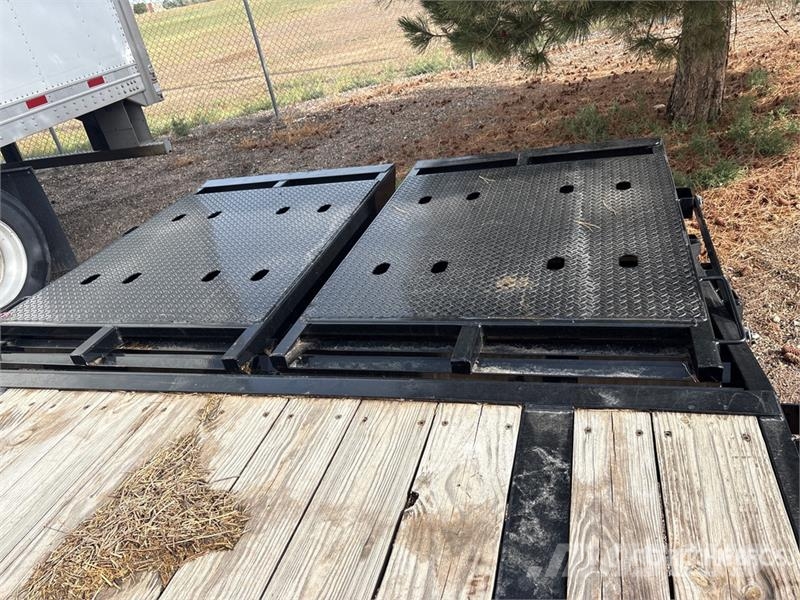 Big Tex 16GN-25BK+5MR 30 ft T/A Gooseneck Equipment Traile Maschinetransporter