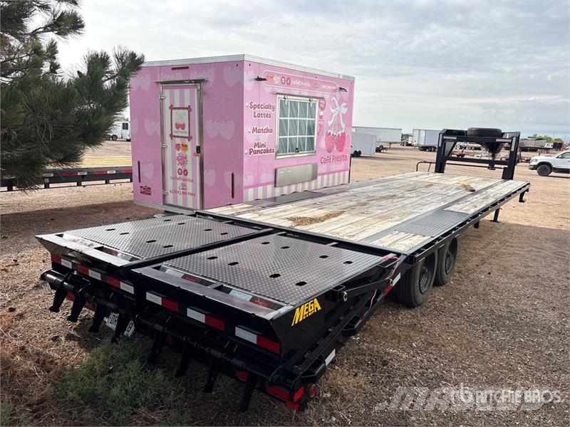 Big Tex 16GN-25BK+5MR 30 ft T/A Gooseneck Equipment Traile Maschinetransporter