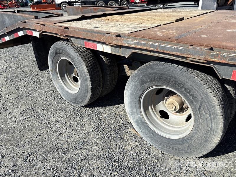 Big Tex 20 ft T/A Equipment Trailer Car carrier