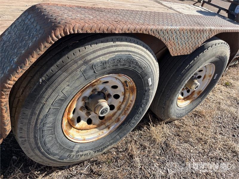 Big Tex 22 ft T/A Tilt Deck Trailer Dieplader