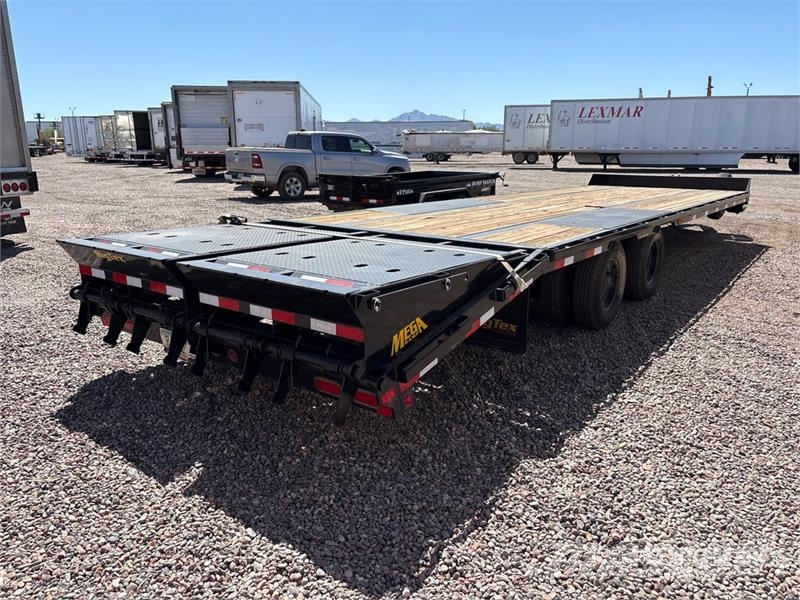 Big Tex 22PH-25BK+5MR 30 ft T/A Equipment Trailer Прицепы-Автовозы