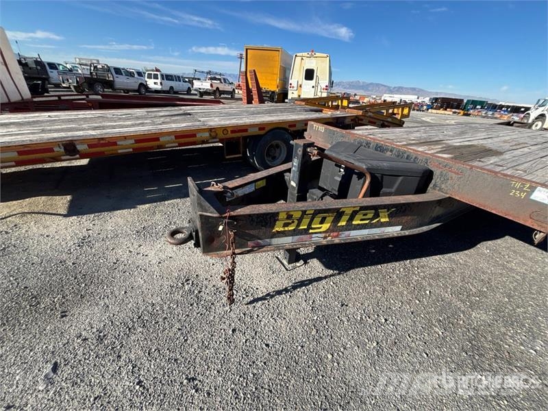 Big Tex 25 ft T/A Equipment Trailer 車両運搬用トレーラー