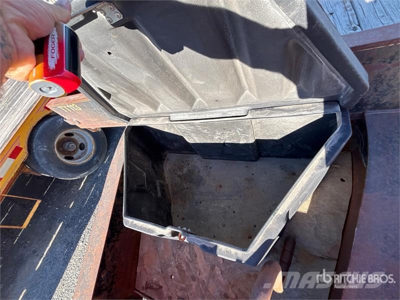 Big Tex 25 ft T/A Equipment Trailer 車両運搬用トレーラー