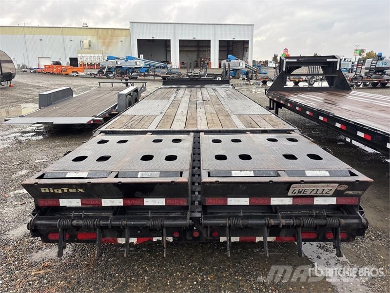Big Tex 30 ft T/A Equipment Trailer 車輛運輸拖車