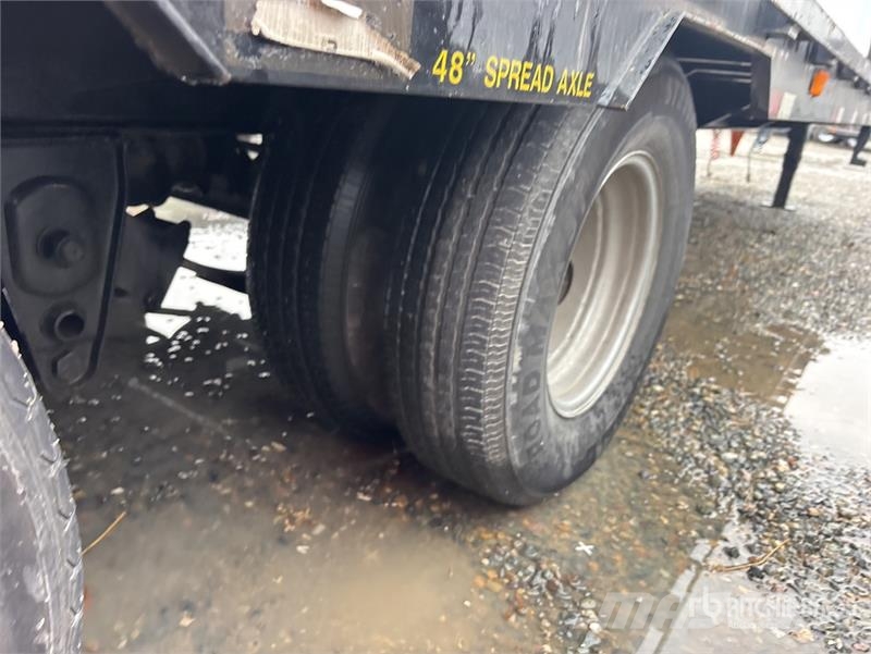 Big Tex 30 ft T/A Equipment Trailer 車輛運輸拖車
