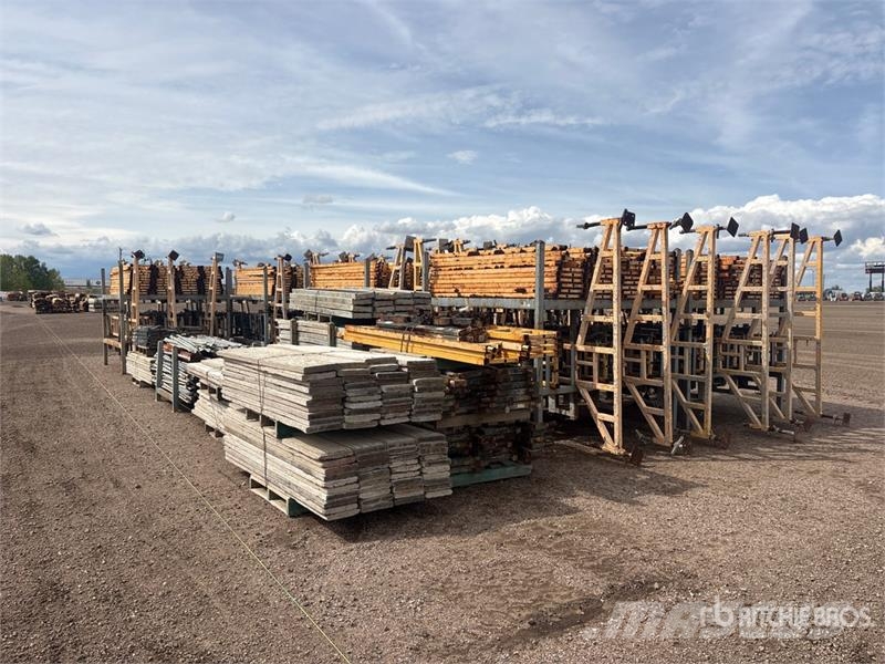 Bil-Jax/Mason Jax Crank Up Masonry Scaffolding معدات سقالات