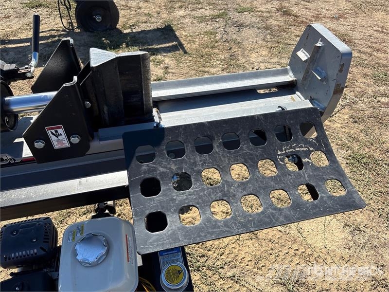 Black Diamond Gasoline Log Splitter 木材切割机