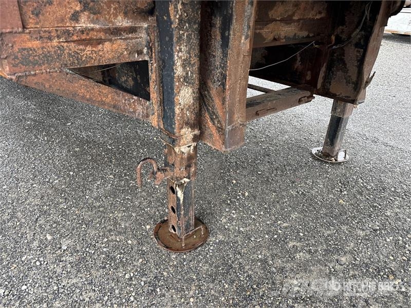 Blair 48 ft T/A Step Deck Trailer Nizki nakladalci