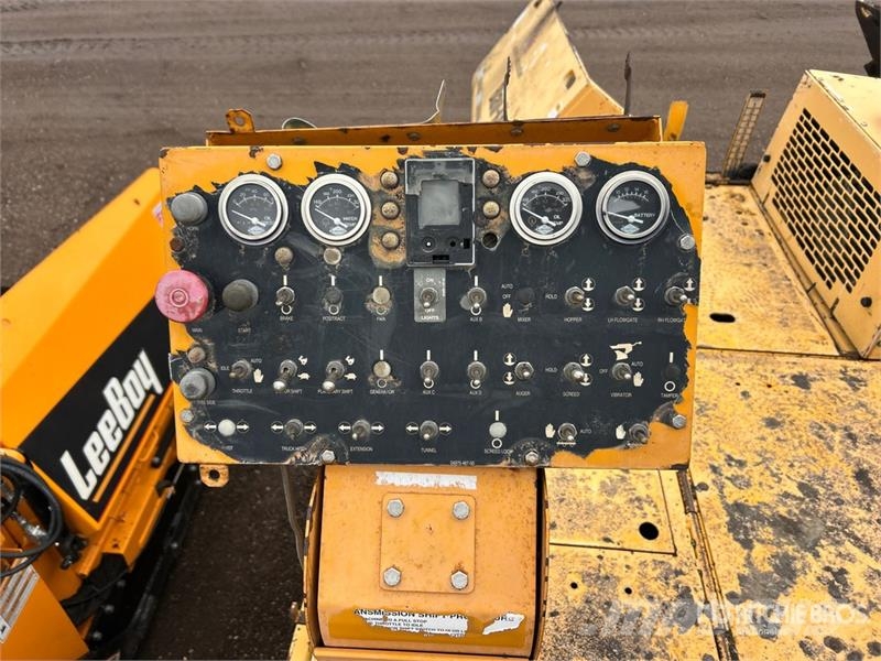Blaw-Knox PF-5510 Track Asphalt Paver Машини за асфалт