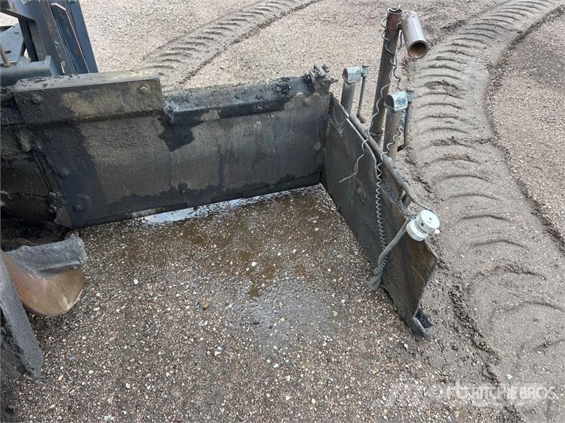 Blaw-Knox PF-5510 Track Asphalt Paver Машини за асфалт
