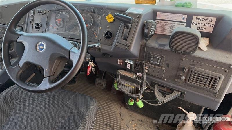 Blue Bird 4x2 42-Seat School Bus Мікроавтобуси