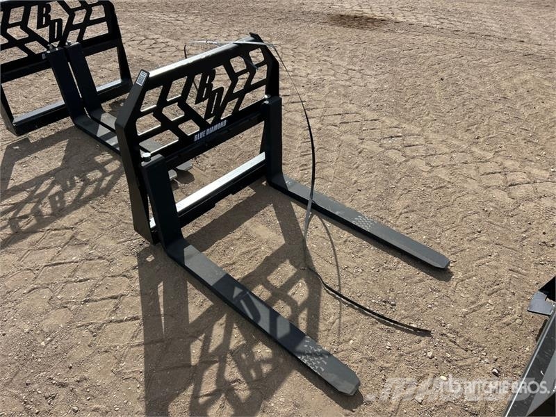 Blue Diamond 42 in Mini Skid Steer Forks (Unused) フォーク