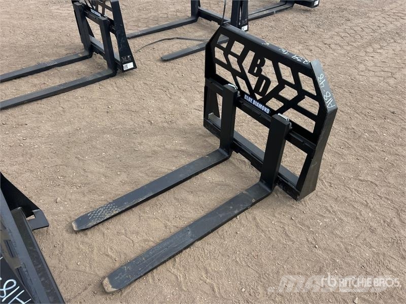 Blue Diamond 42 in Mini Skid Steer Forks (Unused) フォーク