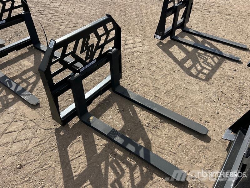 Blue Diamond 42 in Mini Skid Steer Forks (Unused) フォーク