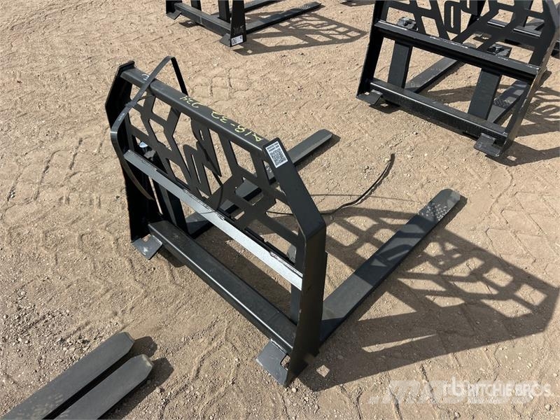 Blue Diamond 42 in Mini Skid Steer Forks (Unused) フォーク
