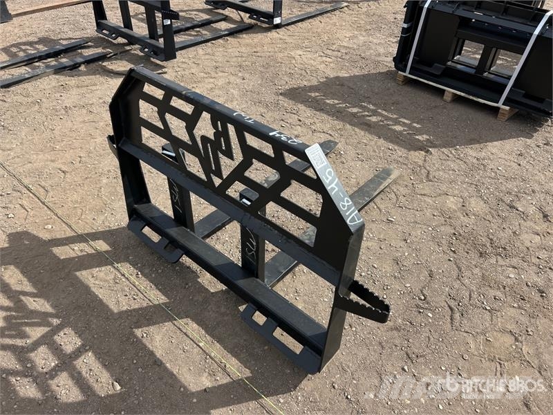 Blue Diamond 48 in Skid Steer Forks (Unused) フォーク