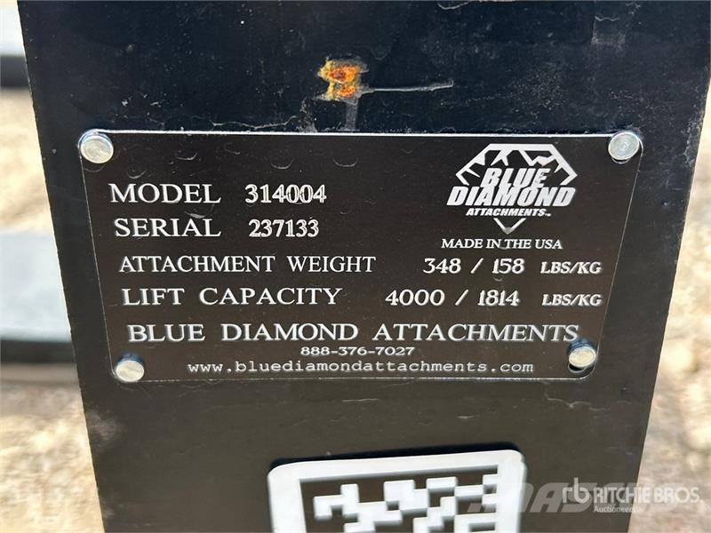 Blue Diamond 48 in Skid Steer Forks (Unused) フォーク
