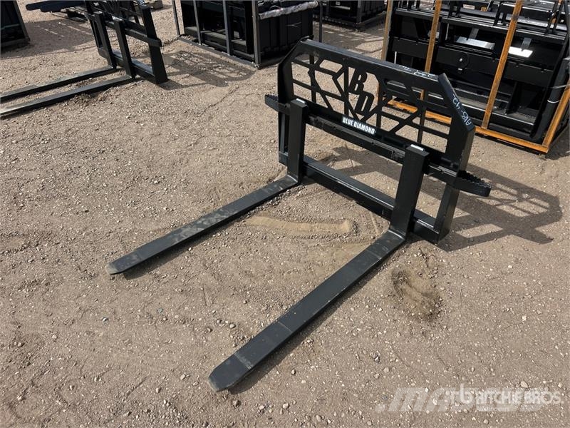 Blue Diamond 48 in Skid Steer Forks (Unused) フォーク