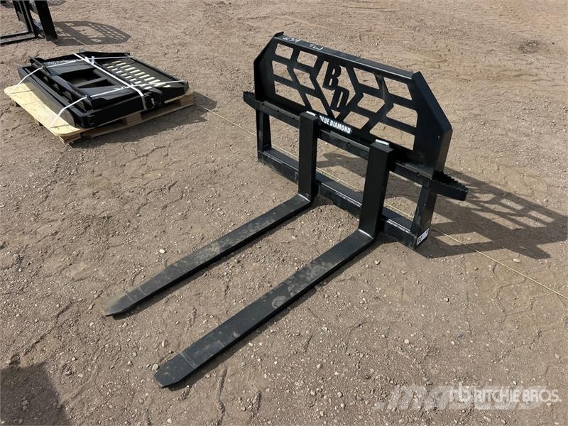 Blue Diamond 48 in Skid Steer Forks (Unused) フォーク