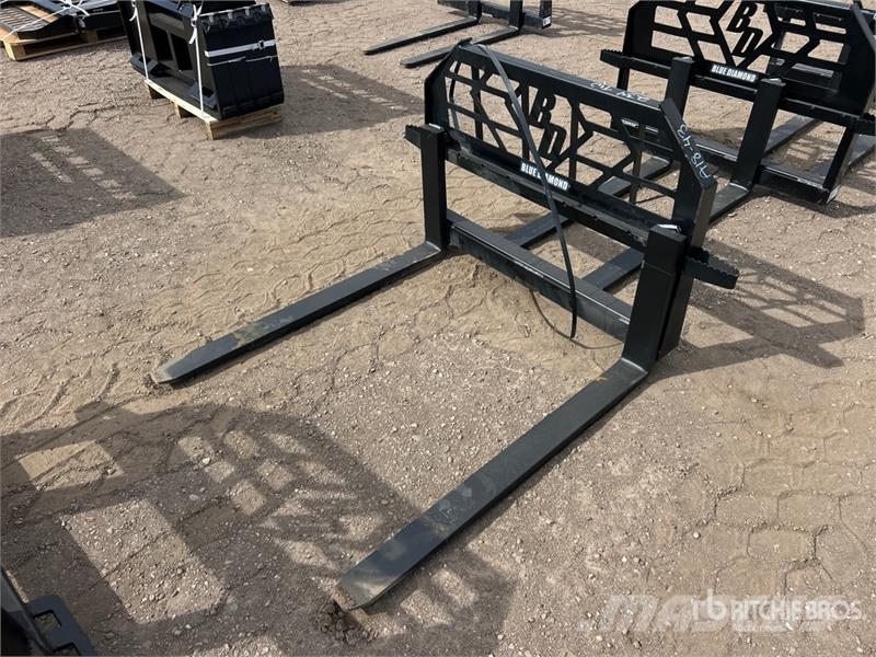 Blue Diamond 48 in Skid Steer Forks (Unused) フォーク