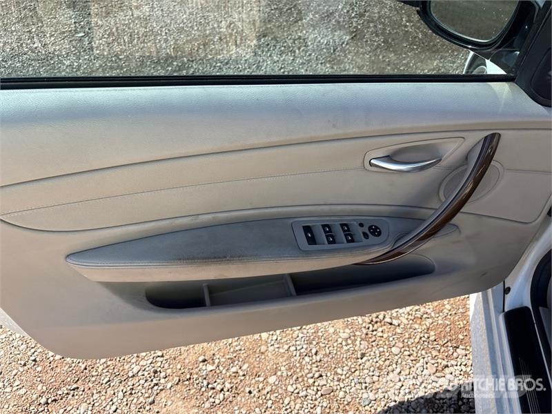 BMW 135i Convertible 자동차