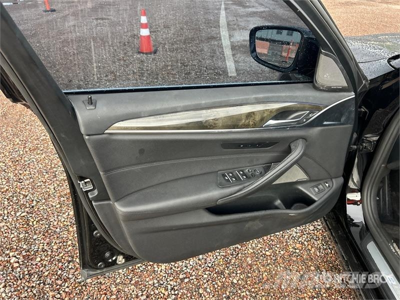 BMW 530e Automobile Cars
