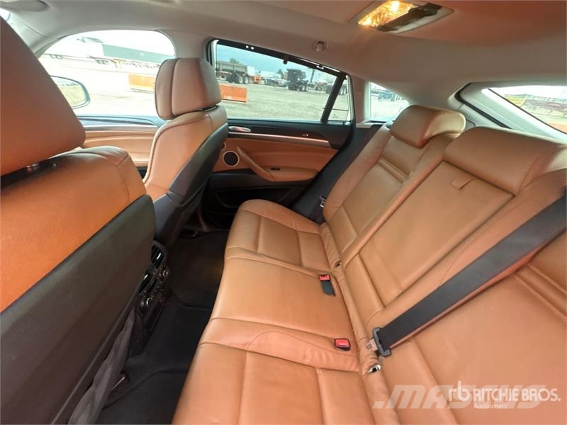 BMW X6 X Drive 50 I AWD SUV Automobily