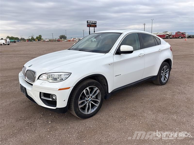 BMW X6 X Drive 50 I AWD SUV Automobily