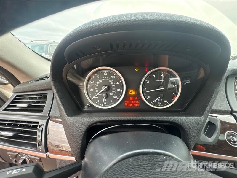 BMW X6 X Drive 50 I AWD SUV Automobily