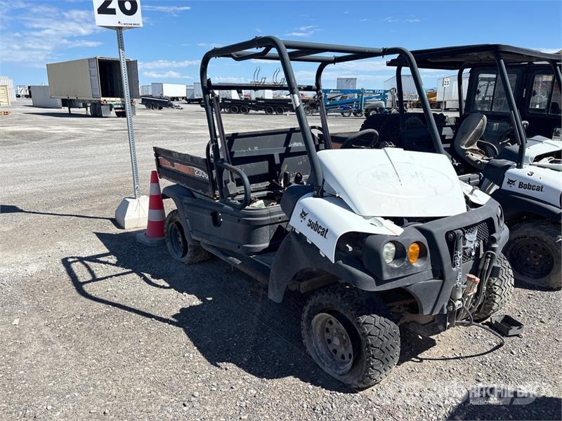 Bobcat 2200 Maquinarias para servicios públicos