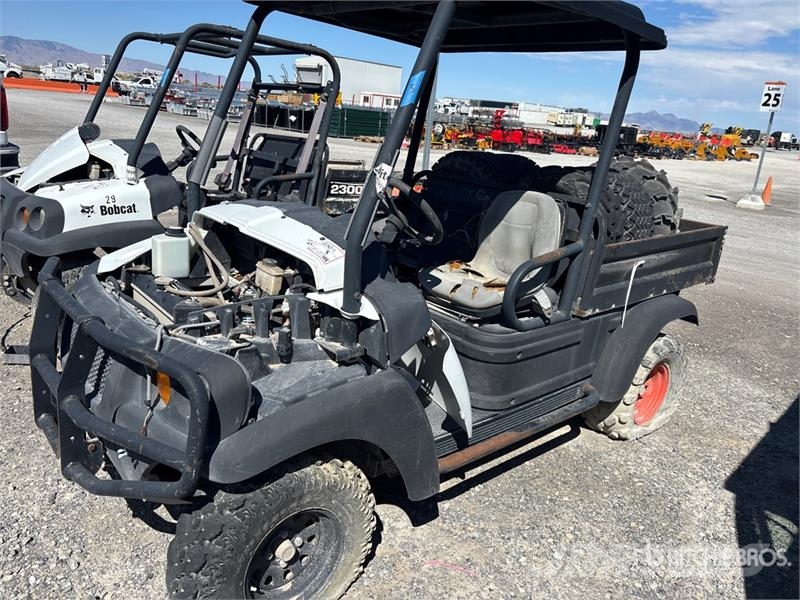 Bobcat 2200 Maquinarias para servicios públicos