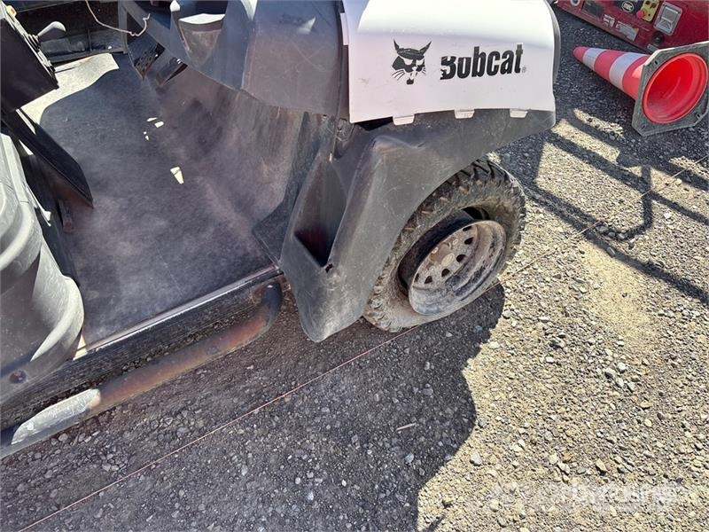 Bobcat 2200 Maquinarias para servicios públicos