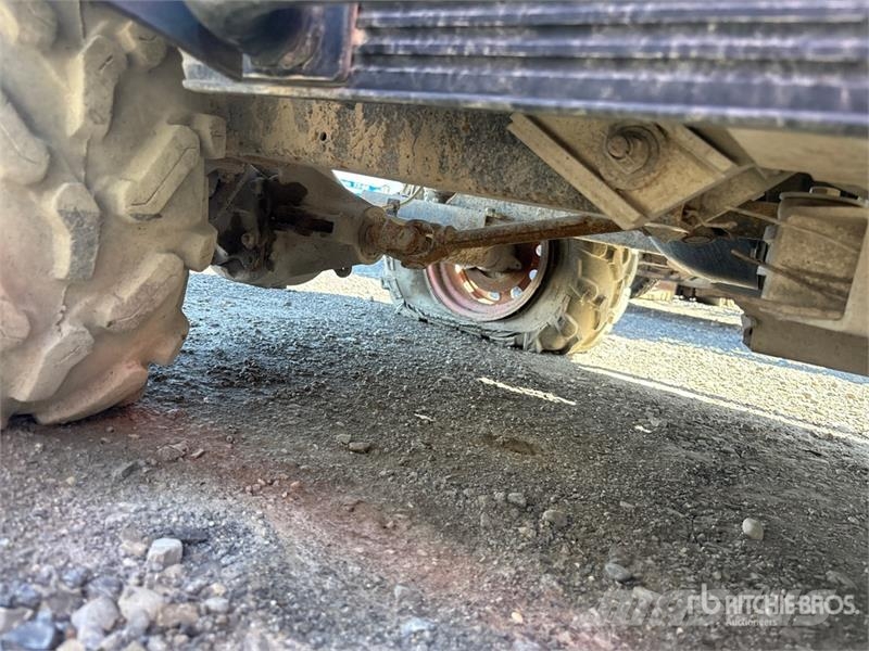 Bobcat 2200 Maquinarias para servicios públicos
