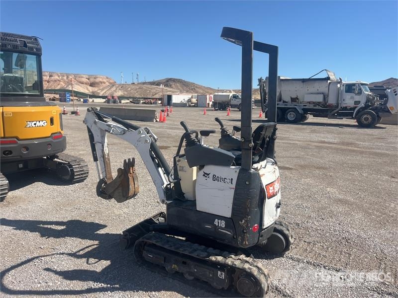 Bobcat 418 Mini rýpadla < 7t