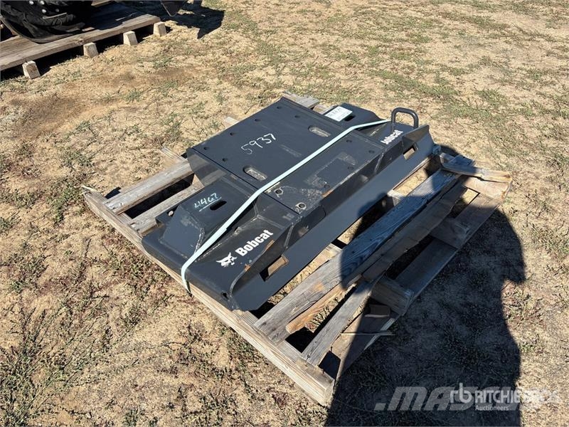 Bobcat 45 in Skid Steer Attachment Mounting Plate - Fits  Andere Zubehörteile