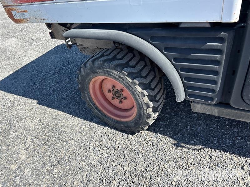 Bobcat 5600 Pomoćni strojevi