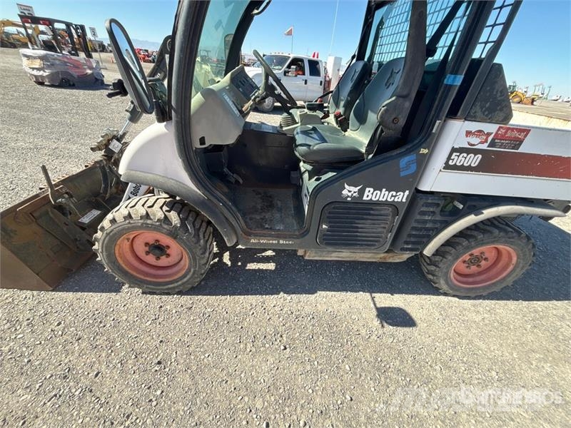 Bobcat 5600 Pomoćni strojevi