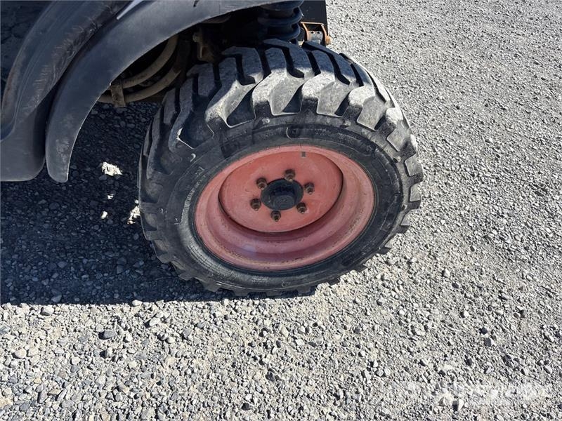 Bobcat 5600 Pomoćni strojevi