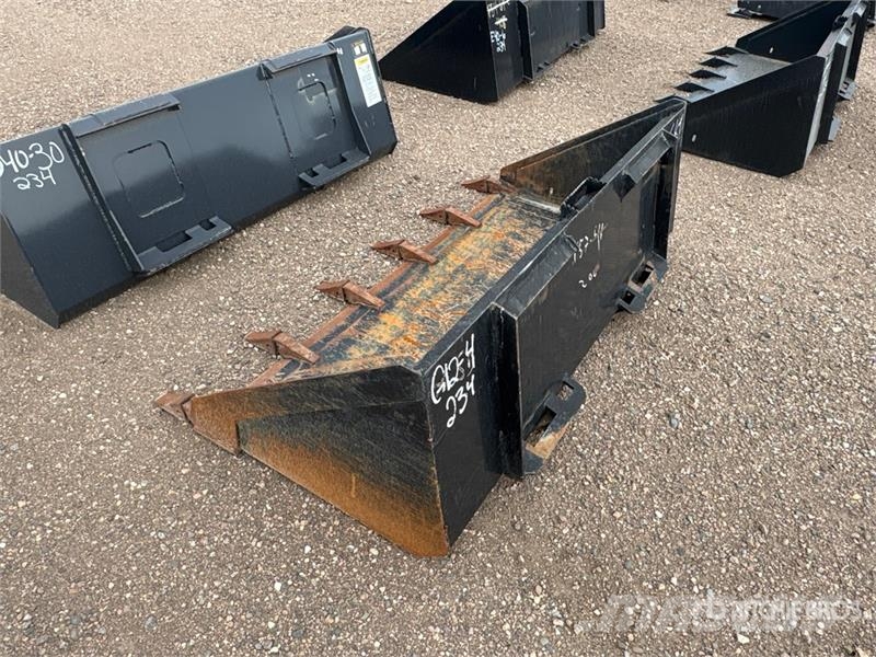 Bobcat 67 in Skid Steer Bucket دلاء