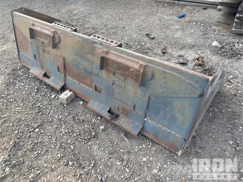 Bobcat 72 in General Purpose Skid Steer Bucket Žlice