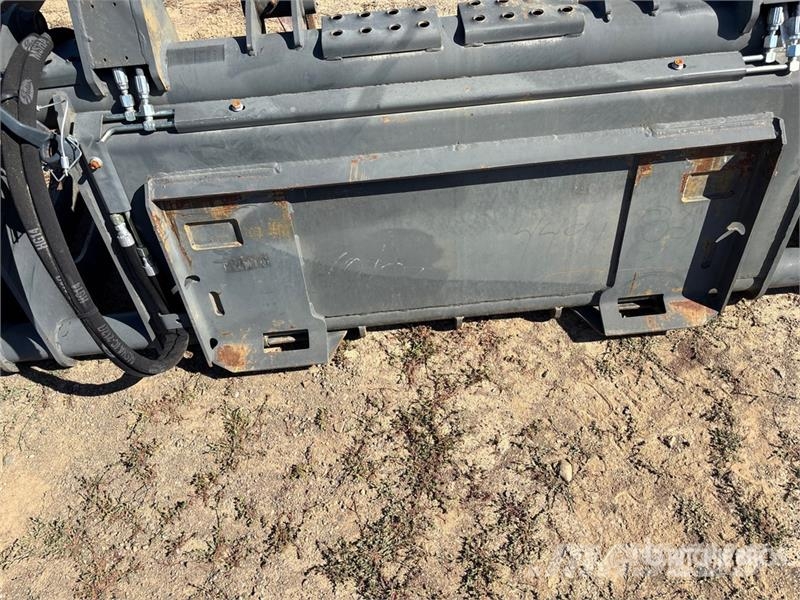 Bobcat 82 in Skeleton Skid Steer Grapple Bucket - Fits Bo Grabeži